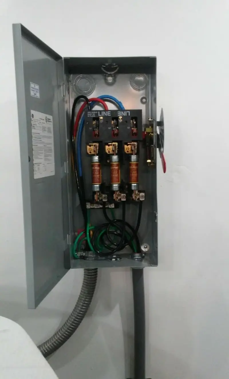 Three-phase disconnect switch installed for Smoke Detector Installation in Whiteford